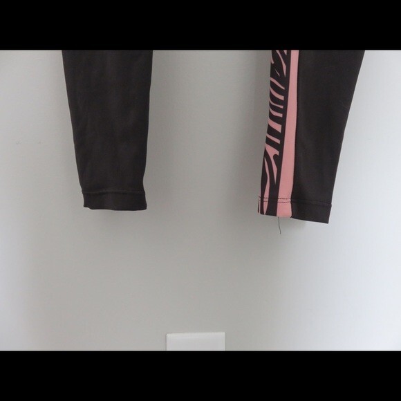 Beach Riot Sport Leggings Gracie Black Pink Zebra Print Full Length Workout - Picture 5 of 8